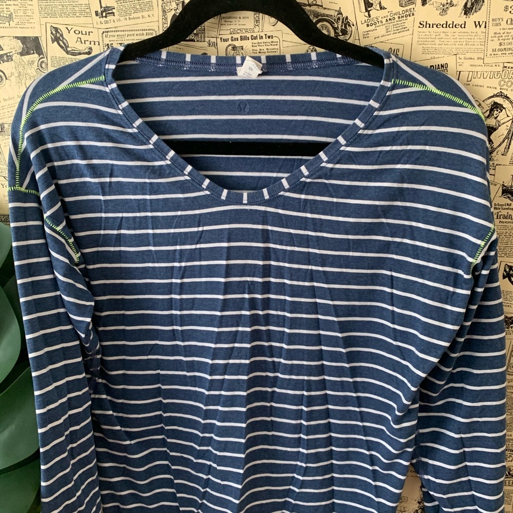 Lululemon striped long sleeve blue top white SZ 4 - Picture 2 of 9